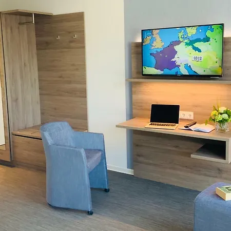 Stadthotel Arte ホテル 3*